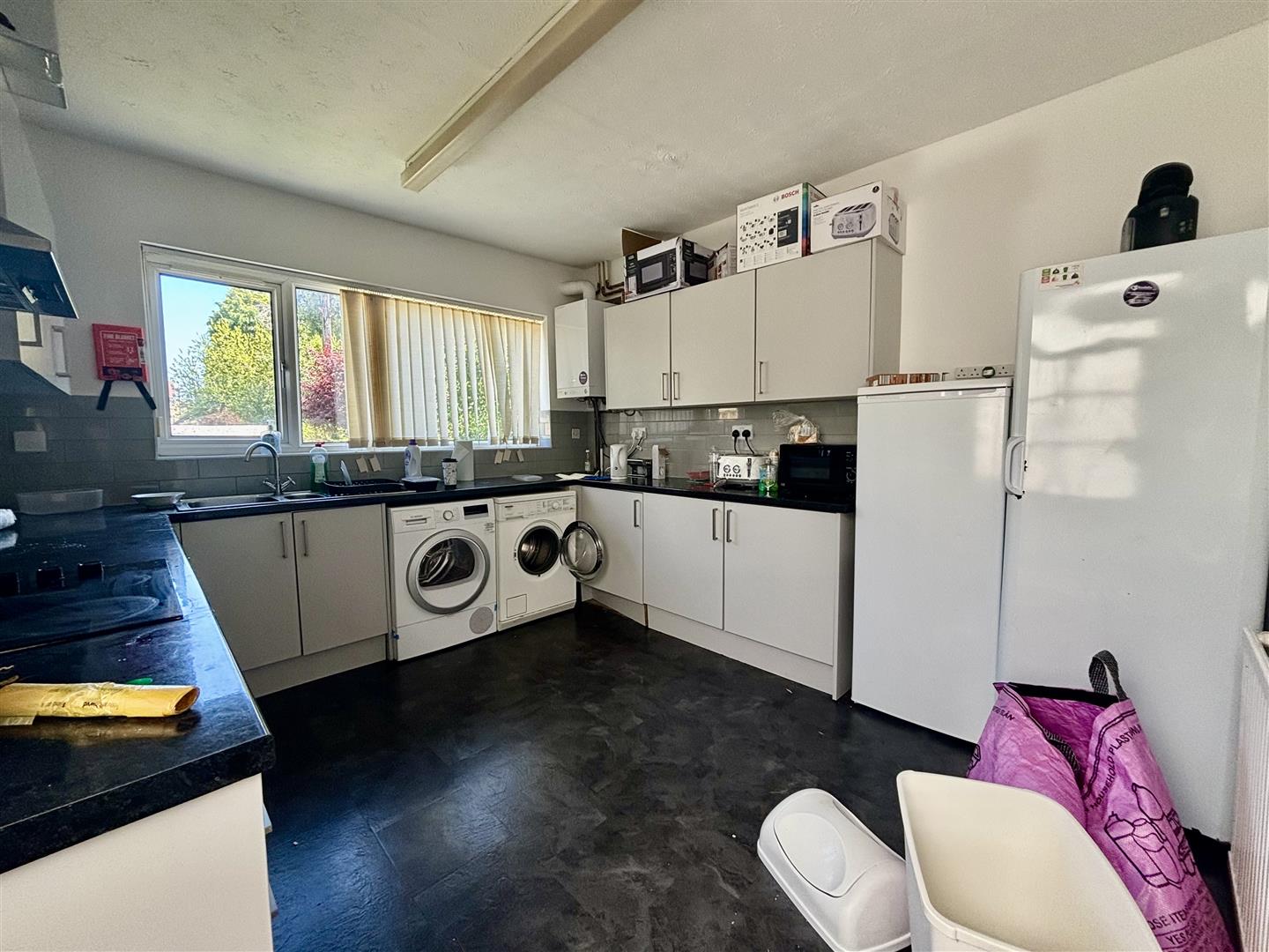 Knoll Avenue, Uplands, Swansea, SA2 0JE